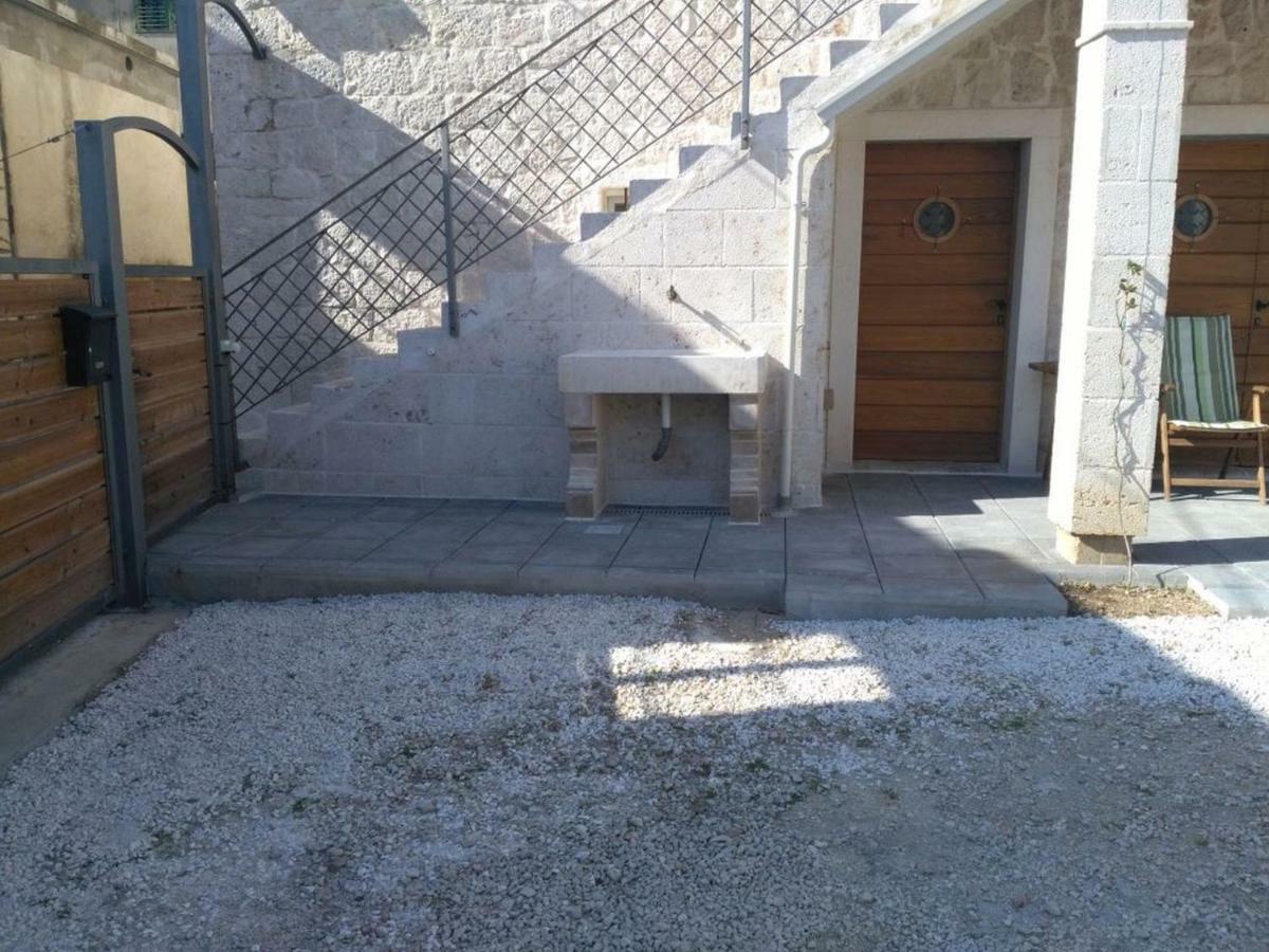 Apartment Buga Слатине Екстериор снимка