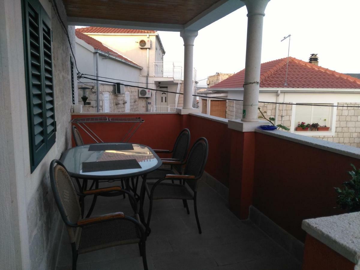 Apartment Buga Слатине Екстериор снимка