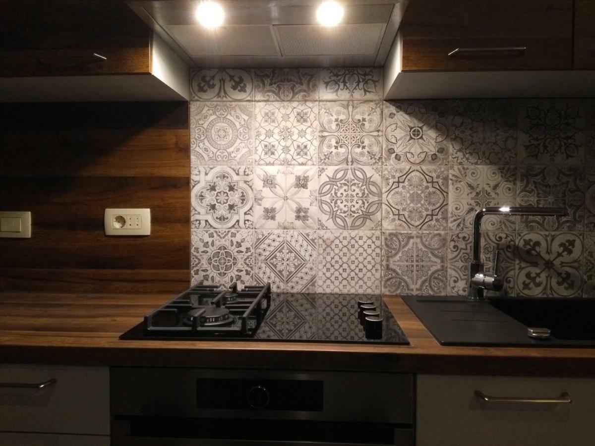 Apartment Buga Слатине Екстериор снимка